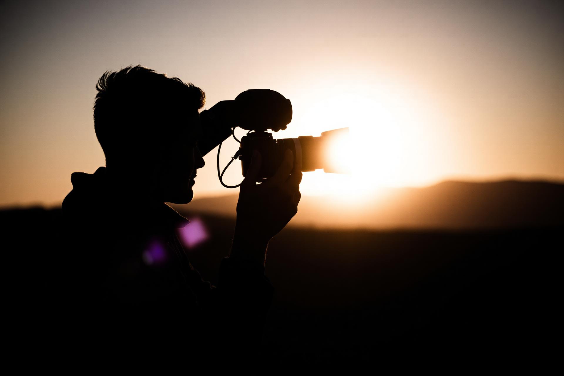 Johnny Edits Photography — cinematic photographer at golden hour
